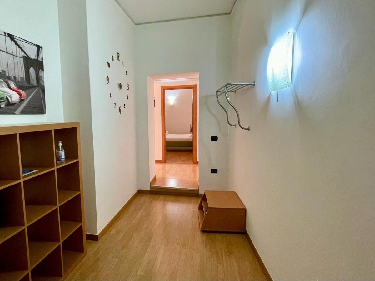 Appartement Maria Carolina Casavacanze à Caserte Extérieur photo