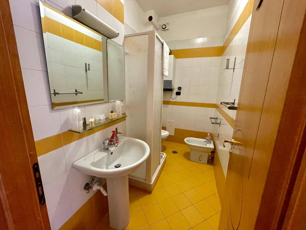 Appartement Maria Carolina Casavacanze à Caserte Extérieur photo